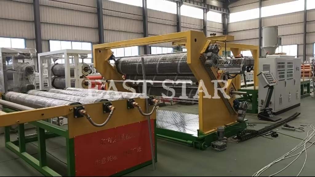 2,4-метрова виробнича лінія стрічки для гною встановлена ​​та готова до пакування